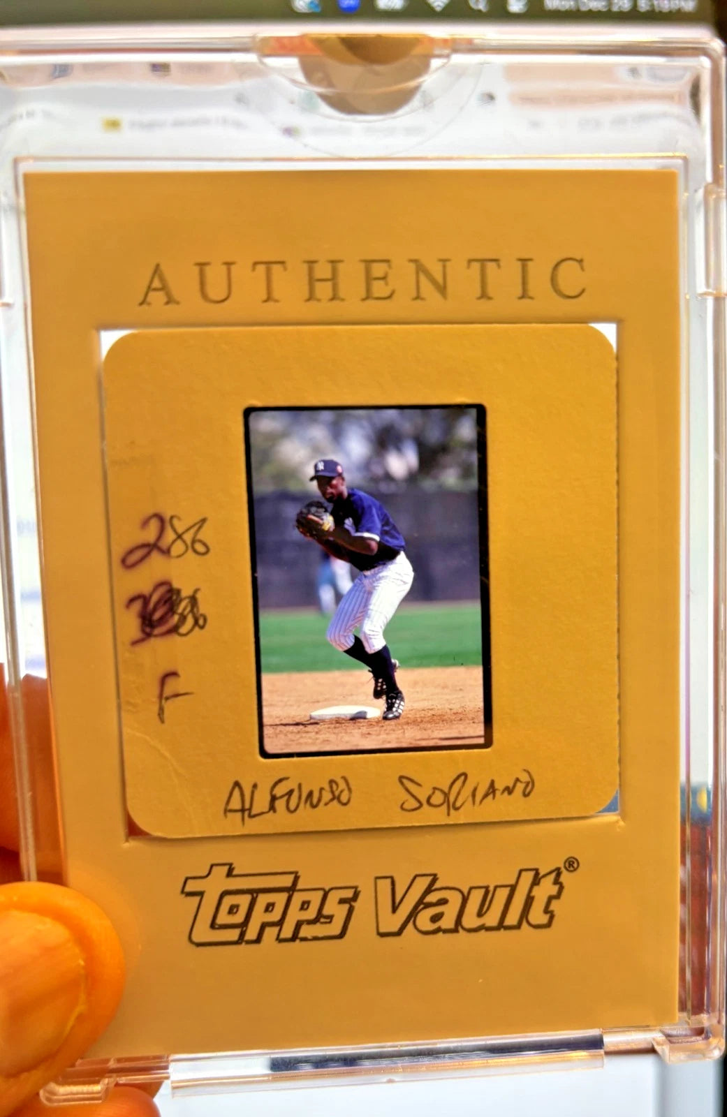 1/1 BGS 9.5 Ultimate & 1999 Gold Finest Refractor Alfonso Soriano RC Collection